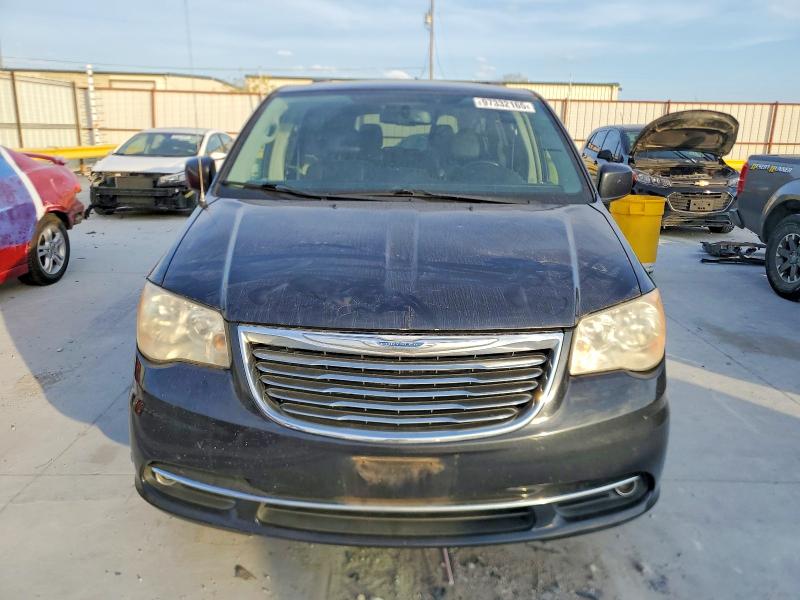 97332165 :رقم المزاد ، 2C4RC1BG0ER383837 vin ، 2014 Chrysler Town & Country مزاد بيع