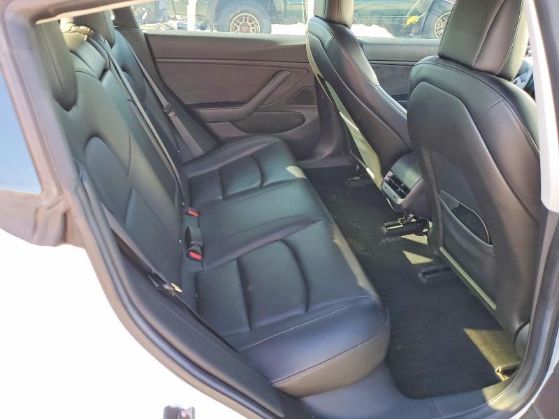 72792425 :رقم المزاد ، 5YJ3E1EA1JF026289 vin ، 2018 Tesla Model 3 مزاد بيع