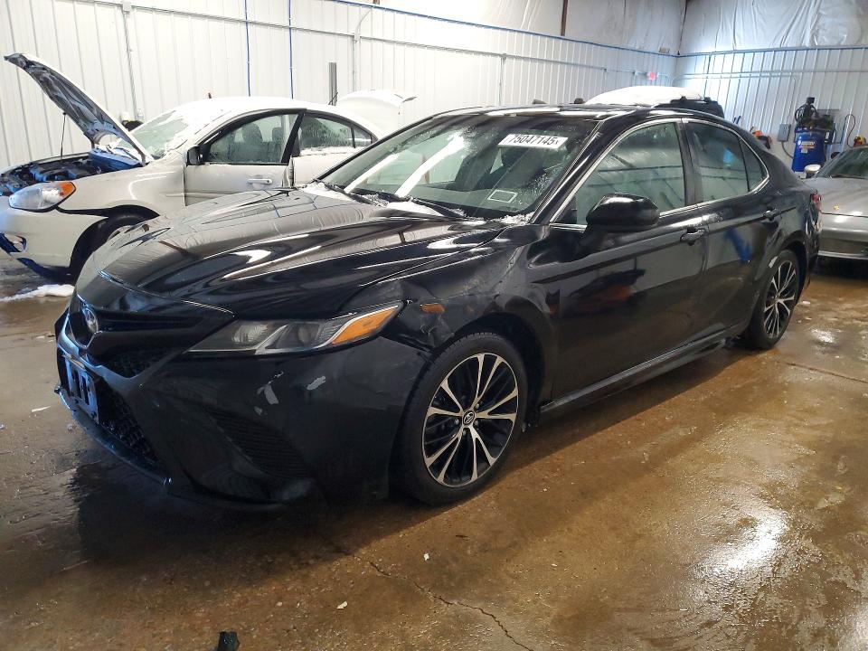 Auction sale of the 2018 Toyota Camry, vin: 4T1B11HK5JU112929, lot number: 75047145