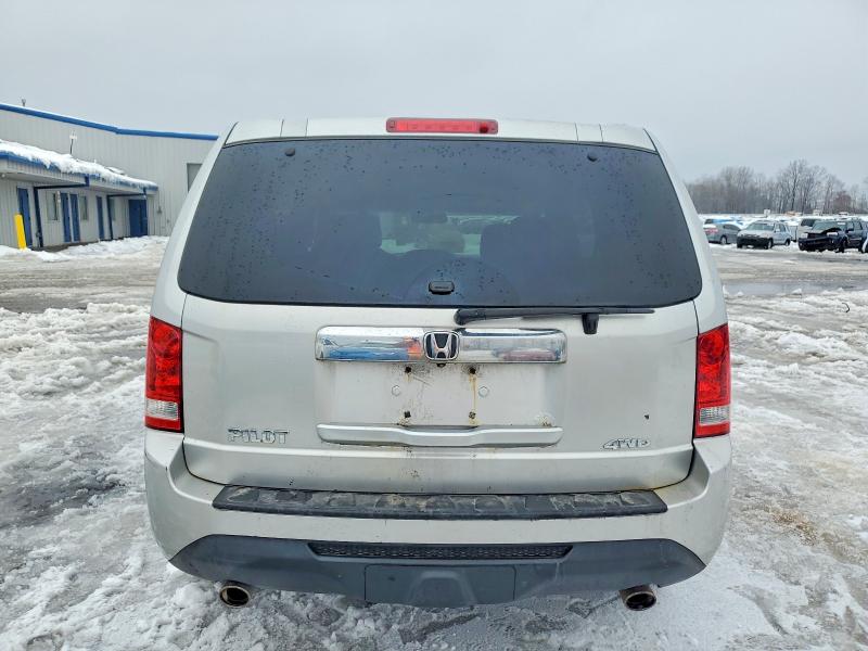 99674645 :رقم المزاد ، 5FNYF4H57CB083442 vin ، 2012 Honda Pilot مزاد بيع