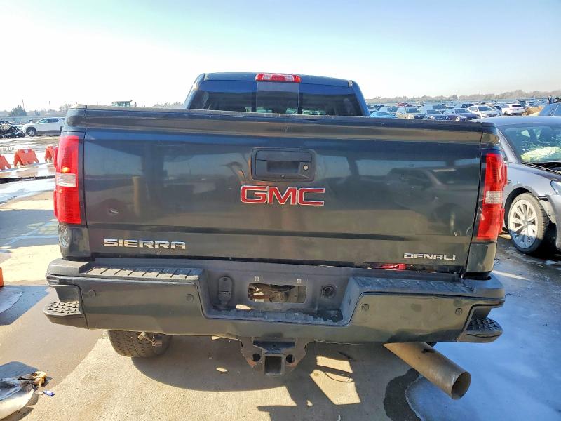 74478285 :رقم المزاد ، 1GT12UEY0JF207376 vin ، 2018 Gmc Sierra مزاد بيع