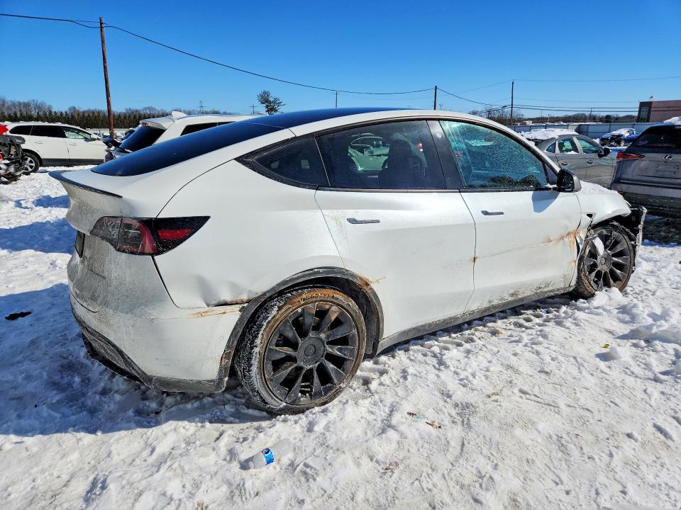 Продажа на аукционе авто 2022 Tesla Model Y, vin: 7SAYGAEE7NF522127, номер лота: 74991545