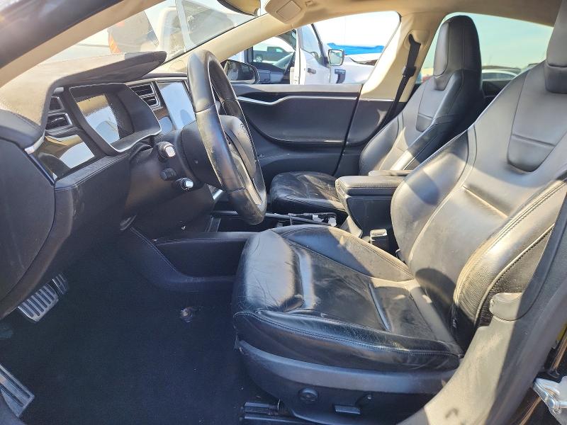 72696855 :رقم المزاد ، 5YJSA1S13FF100329 vin ، 2015 Tesla Model S 90 مزاد بيع