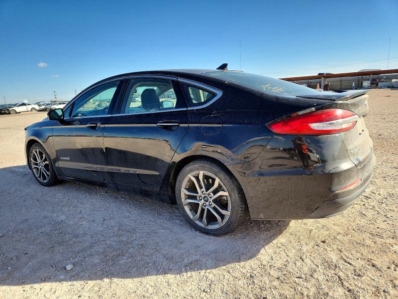99905285 :رقم المزاد ، 3FA6P0RU4KR120601 vin ، 2019 Ford Fusion مزاد بيع