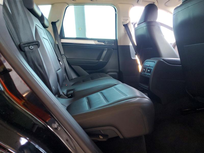 Продаж на аукціоні авто 2017 Volkswagen Touareg, vin: WVGEF7BP5HD003046, номер лоту: 74128155