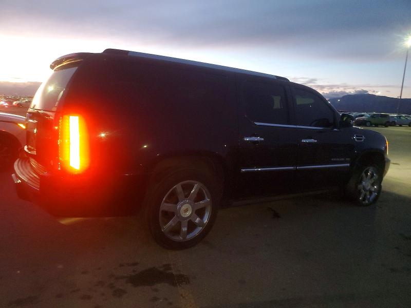 2013 Cadillac Escalade მანქანა იყიდება აუქციონზე, vin: 1GYS3HEF6DR129500, აუქციონის ნომერი: 99388355