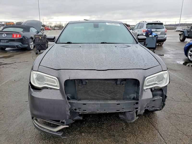 72963905 :رقم المزاد ، 2C3CCABG7GH261379 vin ، 2016 Chrysler 300 مزاد بيع