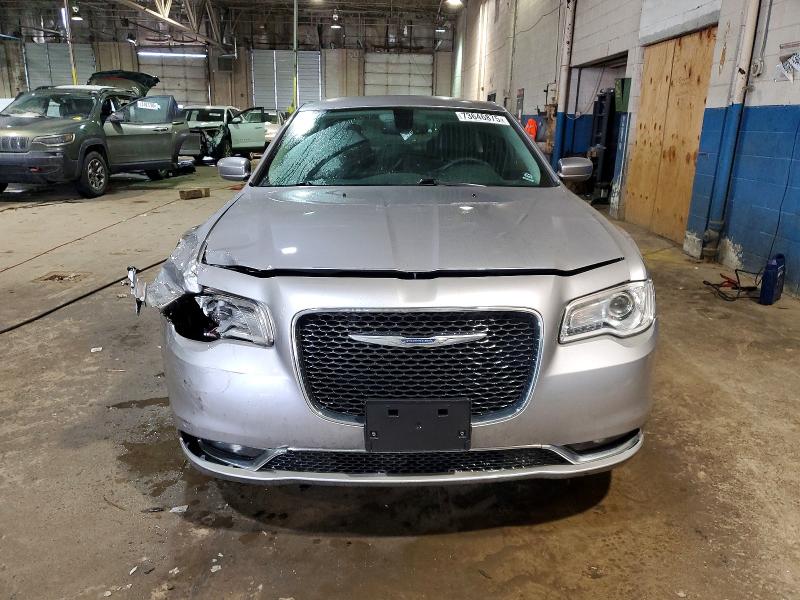 Продажа на аукционе авто 2015 Chrysler 300, vin: 2C3CCARG1FH846253, номер лота: 73646875