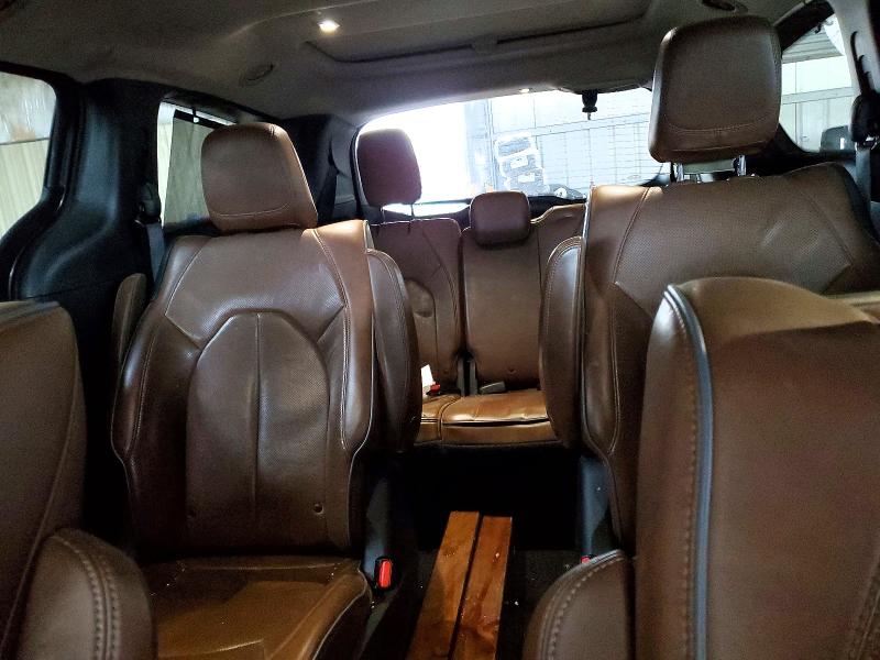 99697295 :رقم المزاد ، 2C4RC1N79JR364614 vin ، 2018 Chrysler Pacifica H مزاد بيع