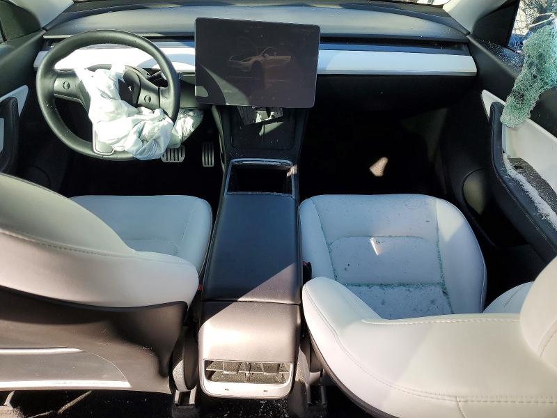 2022 Tesla Model Y მანქანა იყიდება აუქციონზე, vin: 7SAYGDEF8NF397665, აუქციონის ნომერი: 98052725