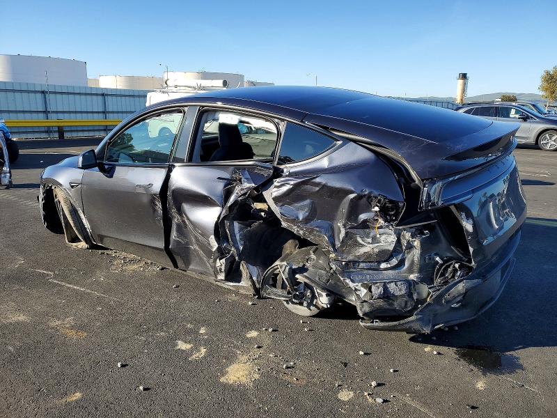 2026 Tesla Model Y მანქანა იყიდება აუქციონზე, vin: 7SAYGDED9TF542319, აუქციონის ნომერი: 72252325