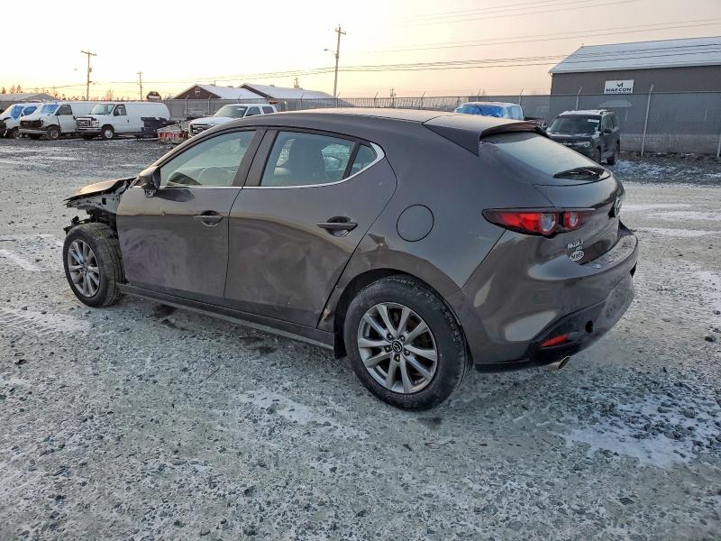 98427715 :رقم المزاد ، JM1BPBLM5K1142145 vin ، 2019 Mazda 3 مزاد بيع