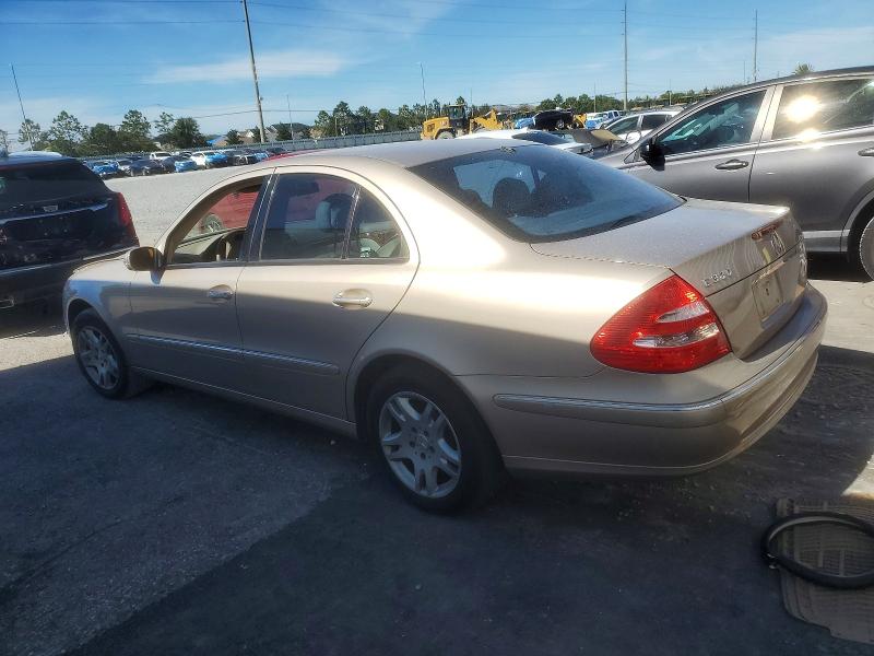 73732825 :رقم المزاد ، WDBUF65J24A468962 vin ، 2004 Mercedes-benz E مزاد بيع