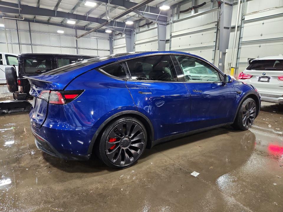 2024 Tesla Model Y მანქანა იყიდება აუქციონზე, vin: 7SAYGDEF9RA273682, აუქციონის ნომერი: 75458025
