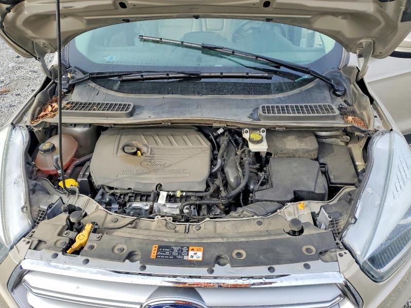 99360295 :رقم المزاد ، 1FMCU0JD3HUC26889 vin ، 2017 Ford Escape مزاد بيع