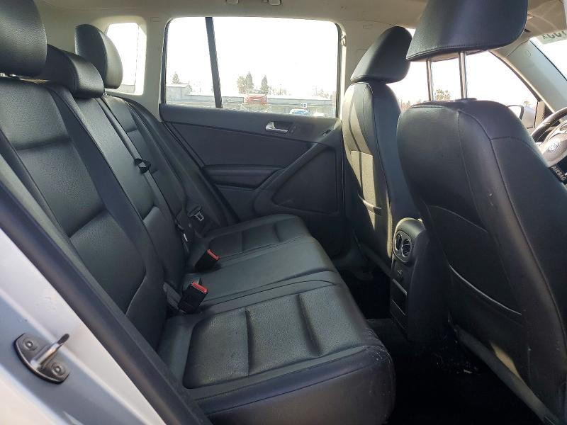 74465155 :رقم المزاد ، WVGAV7AX8HK036279 vin ، 2017 Volkswagen Tiguan مزاد بيع