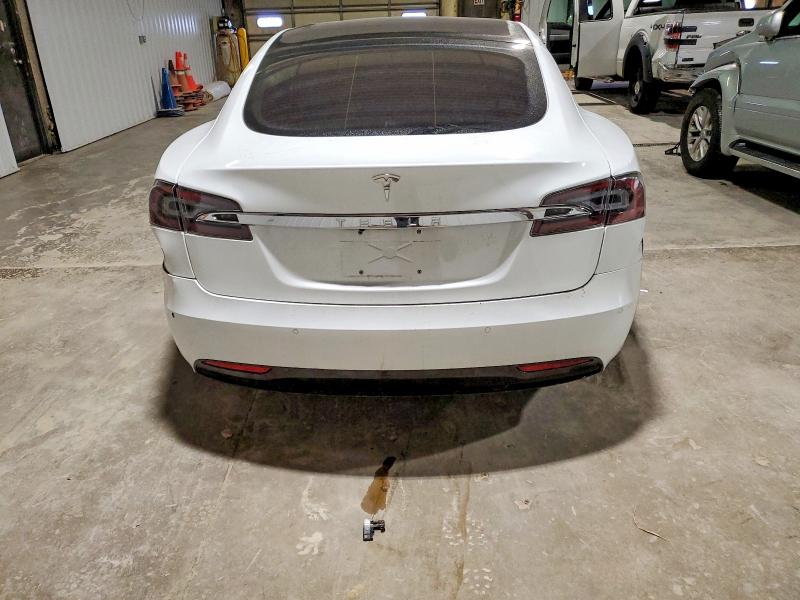 Продажа на аукционе авто 2018 Tesla Model S, vin: 5YJSA1E23JF274091, номер лота: 99006595