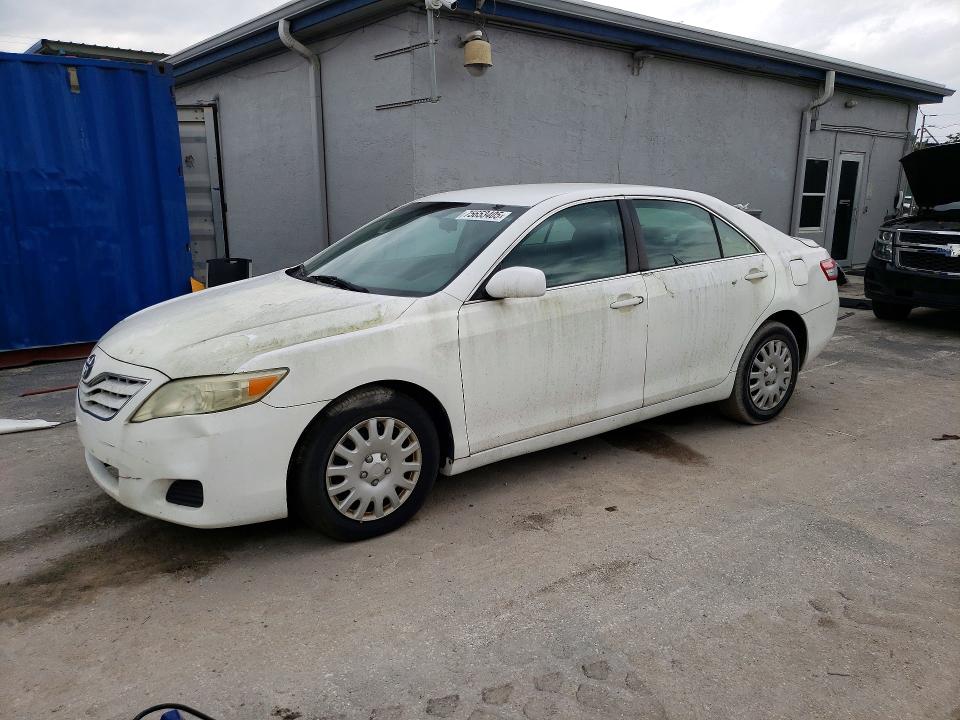 2010 Toyota Camry Base მანქანა იყიდება აუქციონზე, vin: 4T1BF3EK3AU552679, აუქციონის ნომერი: 75653405