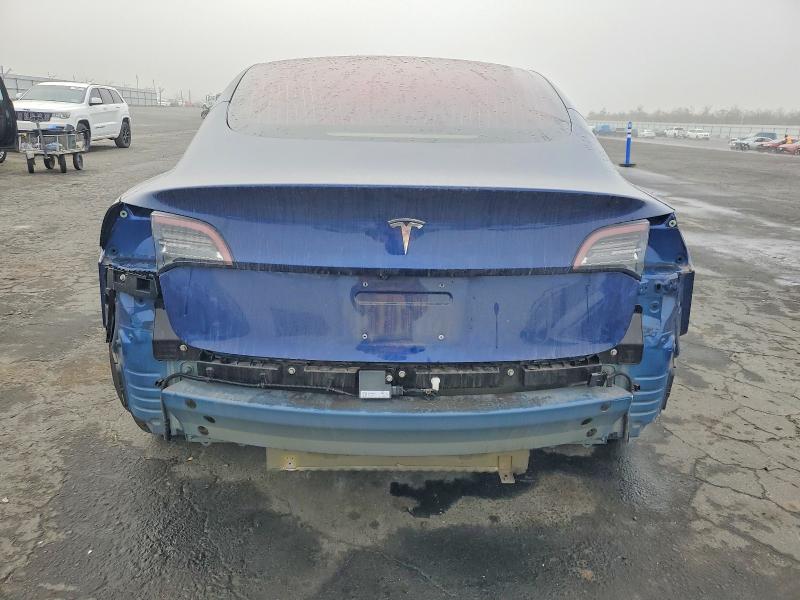 73550555 :رقم المزاد ، 5YJ3E1EA8JF040254 vin ، 2018 Tesla Model 3 مزاد بيع