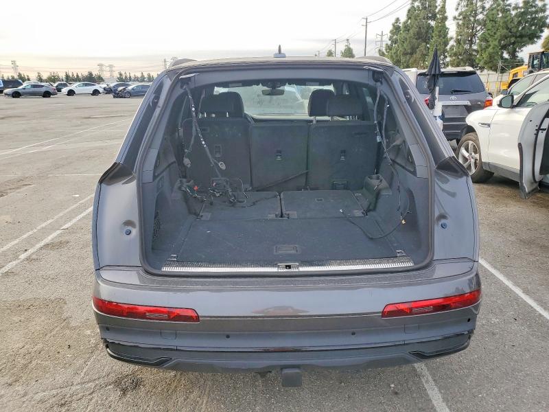 73685395 :رقم المزاد ، WA1VXBF70PD024815 vin ، 2023 Audi Q7 مزاد بيع