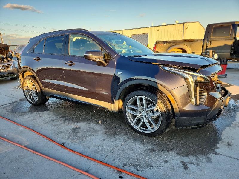 72961215 :رقم المزاد ، 1GYFZER45NF170274 vin ، 2022 Cadillac Xt4 مزاد بيع