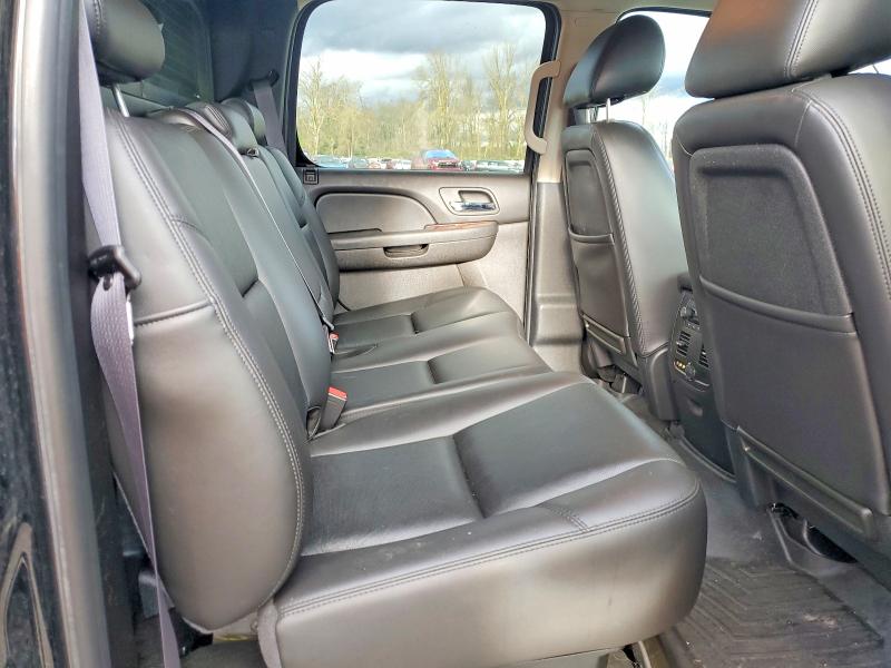 97977055 :رقم المزاد ، 3GNTKGE38BG320451 vin ، 2011 Chevrolet Avalanche مزاد بيع