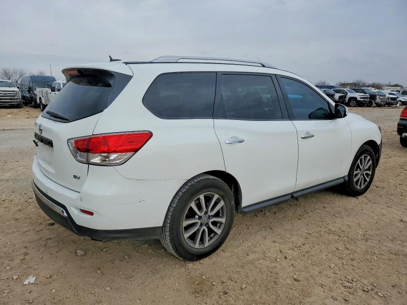 74493715 :رقم المزاد ، 5N1AR2MN2GC613592 vin ، 2016 Nissan Pathfinder مزاد بيع