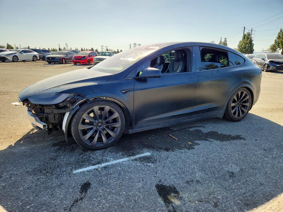74792355 :رقم المزاد ، 7SAXCBE58NF328381 vin ، 2022 Tesla Model X مزاد بيع