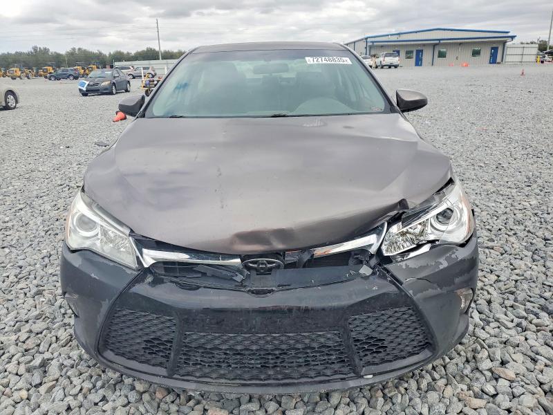 72748835 :رقم المزاد ، 4T1BF1FK8FU063494 vin ، 2015 Toyota Camry مزاد بيع