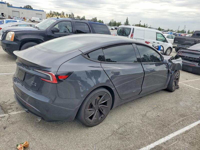 97238455 :رقم المزاد ، 5YJ3E1ET1SF987588 vin ، 2025 Tesla Model 3 مزاد بيع