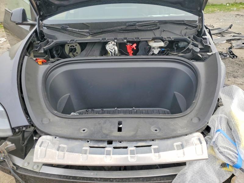 2025 Tesla Model Y მანქანა იყიდება აუქციონზე, vin: 7SAYGDED8SF262079, აუქციონის ნომერი: 74430915