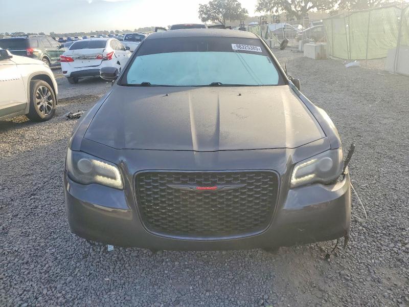 98325385 :رقم المزاد ، 2C3CCABG0PH585211 vin ، 2023 Chrysler 300 مزاد بيع