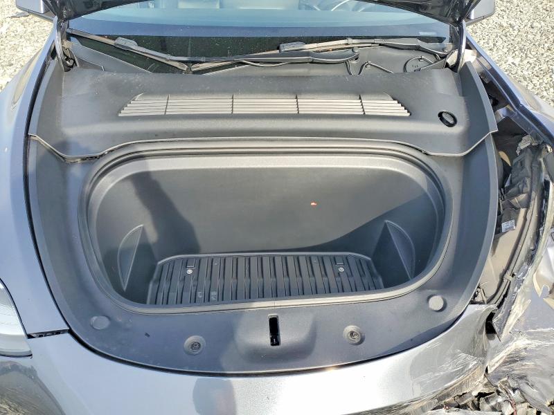 74038915 :رقم المزاد ، 7SAYGDEE8NF329325 vin ، 2022 Tesla Model Y مزاد بيع