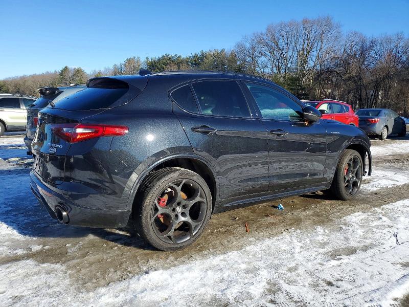 Aukcja sprzedaży 2022 Alfa Romeo Stelvio, vin: ZASPAKBN9N7D42388, numer aukcji: 72202015