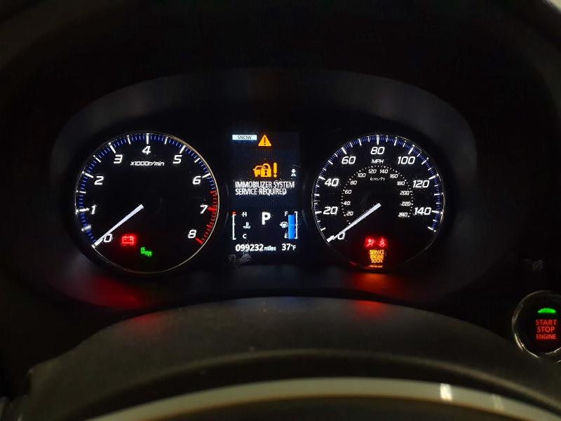 Продаж на аукціоні авто 2018 Mitsubishi Outlander, vin: JA4AZ3A38JZ031704, номер лоту: 74049455