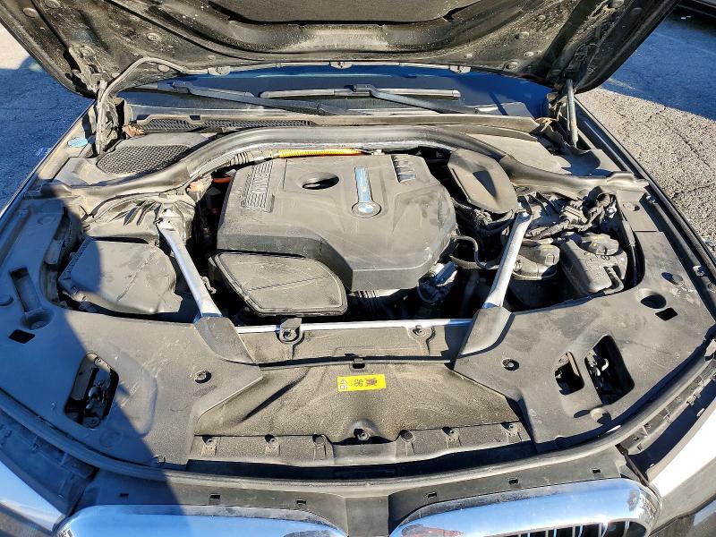 73050535 :رقم المزاد ، WBAJA9C5XKB392700 vin ، 2019 Bmw 530e مزاد بيع