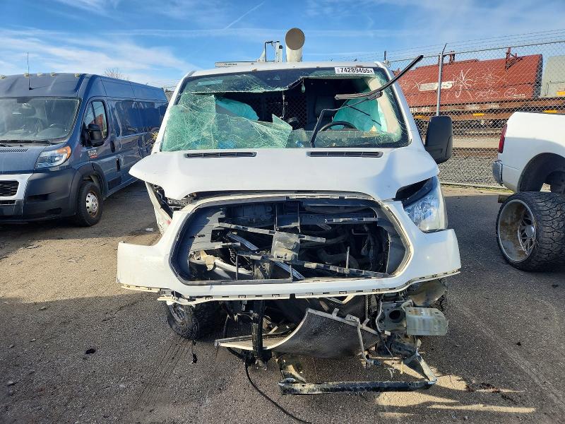 74289455 :رقم المزاد ، 1FTYE1ZM8JKA47718 vin ، 2018 Ford Transit مزاد بيع