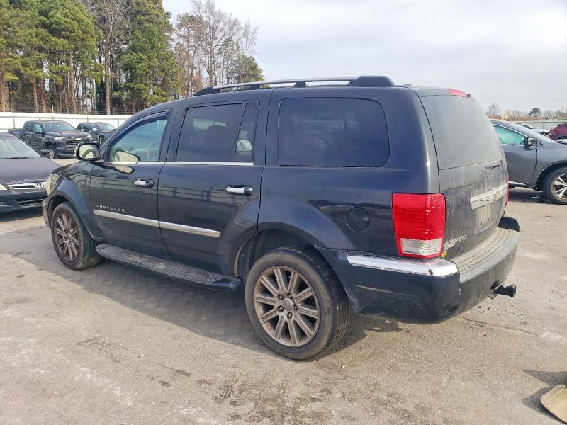 Продажа на аукционе авто 2007 Chrysler Aspen, vin: 1A8HW582X7F507377, номер лота: 99710035