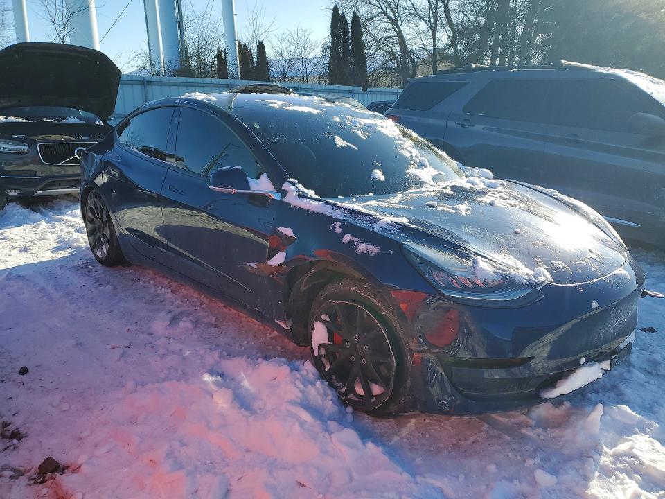 Продаж на аукціоні авто 2018 Tesla Model 3, vin: 5YJ3E1EBXJF099881, номер лоту: 75168095