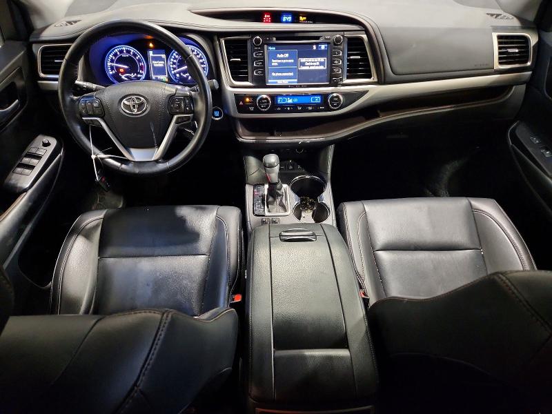 Продажа на аукционе авто 2019 Toyota Highlander, vin: 5TDJZRFH2KS567919, номер лота: 72496765