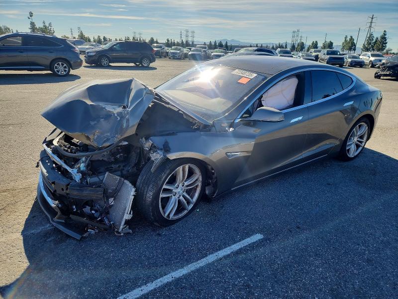 Auction sale of the 2015 Tesla Model S, vin: 5YJSA1E13FF109690, lot number: 72348735