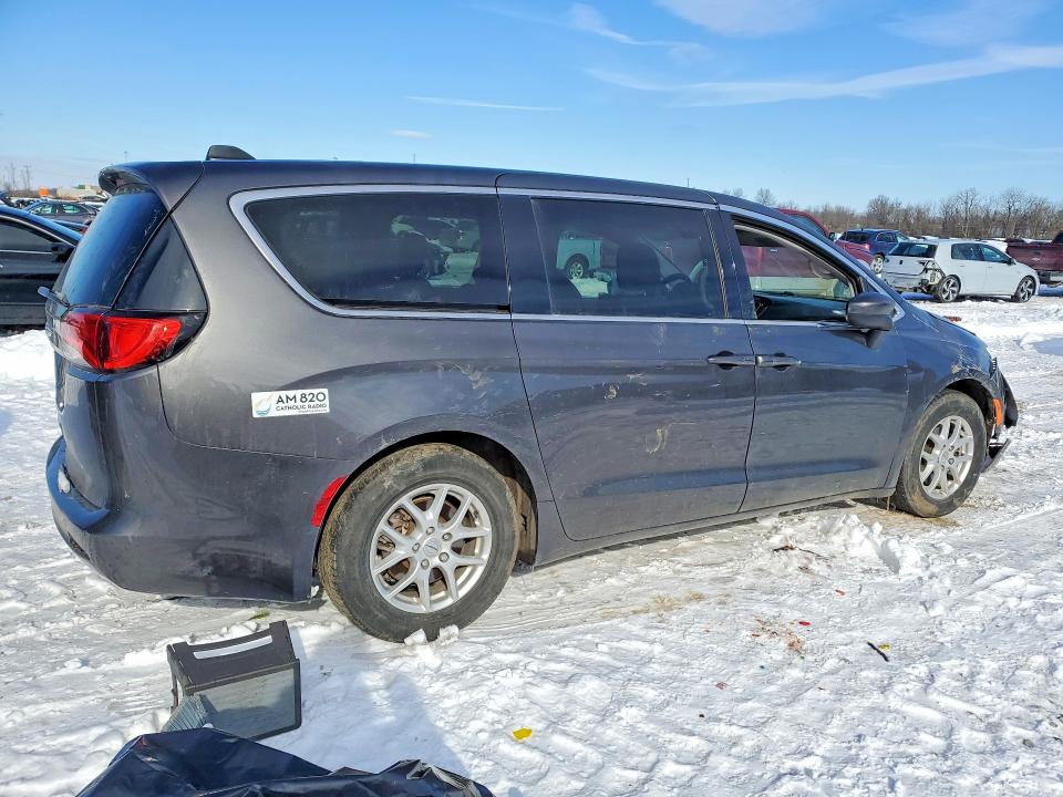 Продажа на аукционе авто 2022 Chrysler Voyager, vin: 2C4RC1CG1NR104684, номер лота: 75424815