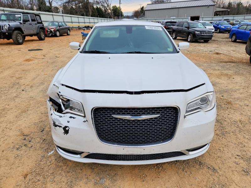 2016 Chrysler 300 მანქანა იყიდება აუქციონზე, vin: 2C3CCAAG3GH252843, აუქციონის ნომერი: 73023035