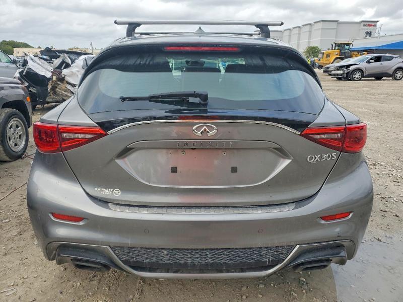 72331275 :رقم المزاد ، SJKCH5CP9HA018902 vin ، 2017 Infiniti Qx30 Base مزاد بيع