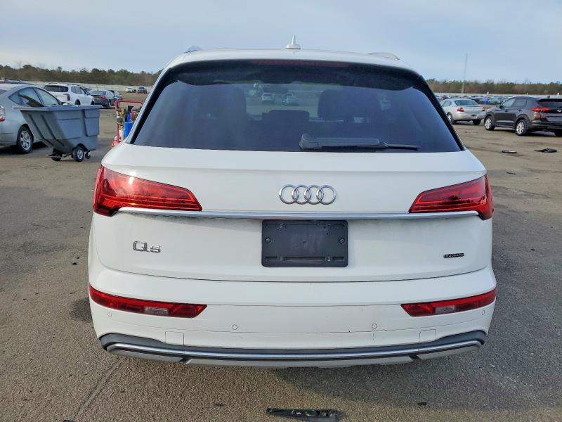 Продажа на аукционе авто 2021 Audi Q5, vin: WA1BAAFY3M2104897, номер лота: 97747025