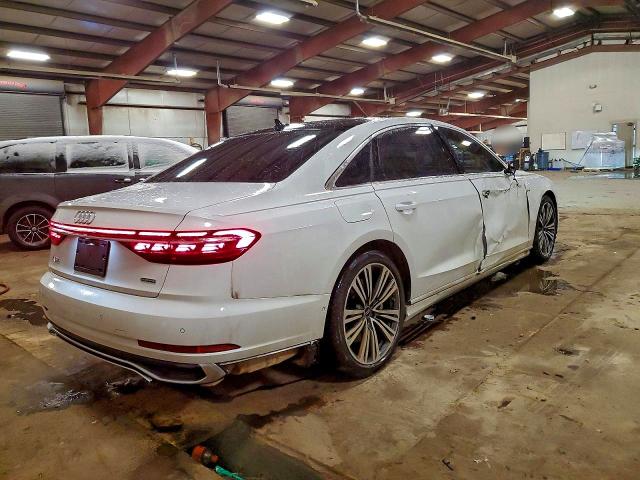 73794305 :رقم المزاد ، WAULDAF88RN005867 vin ، 2024 Audi A8 مزاد بيع