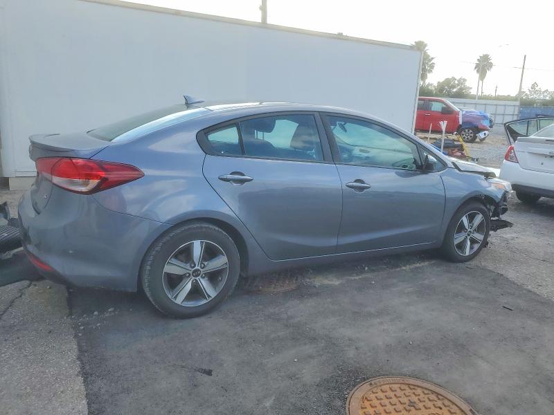 2018 Kia Forte მანქანა იყიდება აუქციონზე, vin: 3KPFL4A77JE219504, აუქციონის ნომერი: 99548215