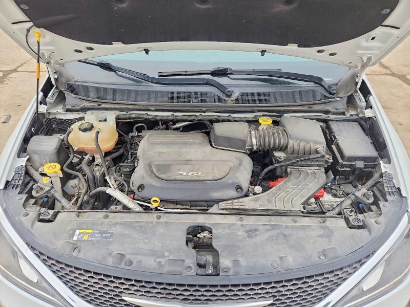 Продажа на аукционе авто 2018 Chrysler Pacifica, vin: 2C4RC1FGXJR125927, номер лота: 99506385