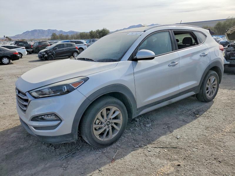 2017 Hyundai Tucson მანქანა იყიდება აუქციონზე, vin: KM8J33A4XHU564902, აუქციონის ნომერი: 75073225