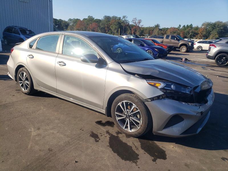 2023 Kia Forte მანქანა იყიდება აუქციონზე, vin: 3KPF24ADXPE616075, აუქციონის ნომერი: 98445435